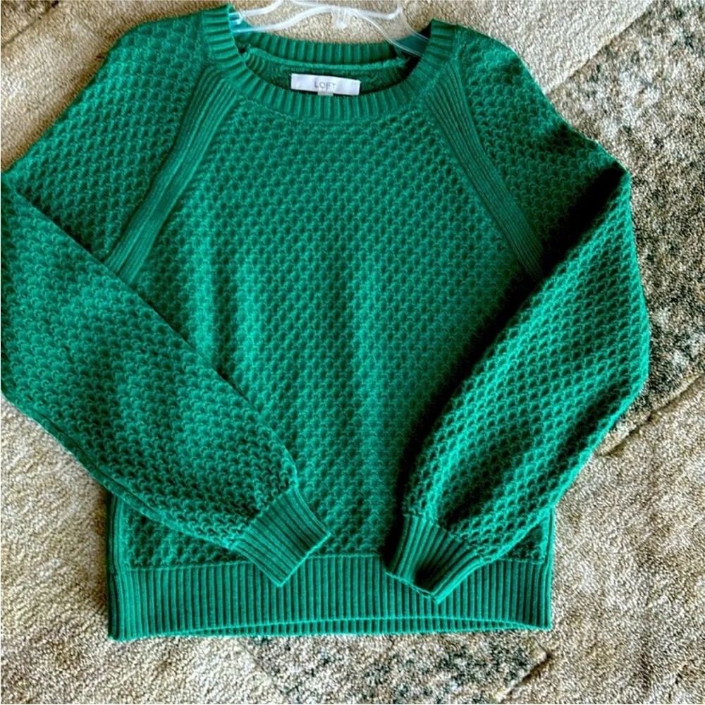 LOFT Green Textured Crew Neck Longsleeve Sweater small